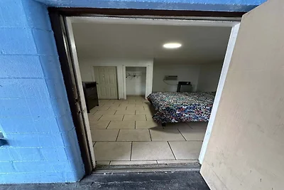 Entspannendes Kingsize-Bett | Tampa