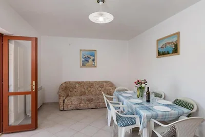 Villa Valjalo - Three Bedroom Apartment with ...