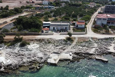 One-Bedroom Apartment With Sea View Ap 2