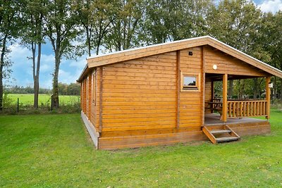 Stimmungsvolles Chalet in einem Ferienpark