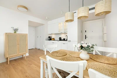 Große Wohnung mit Meerblick, Innenpool