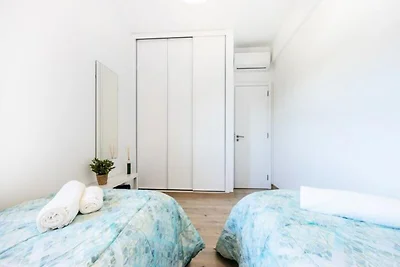 Apartment in Albufeira Marina mit Pool