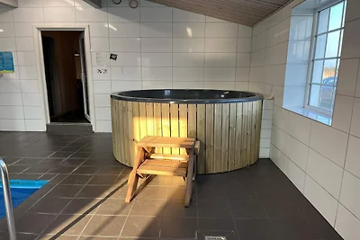 24 Personen Ferienhaus in Øster Assels