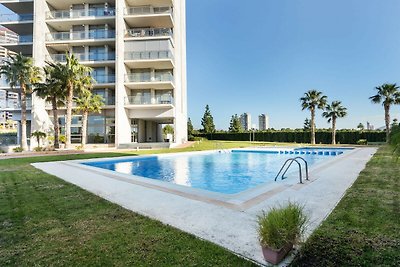 Elegantes Ferienhaus in Benidorm mit Pool