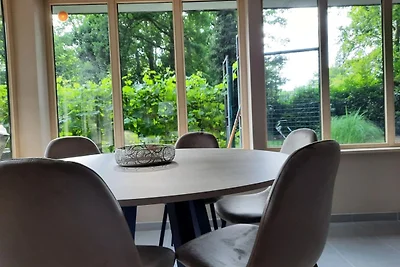 Freistehendes Haus in Lanaken mit großem...