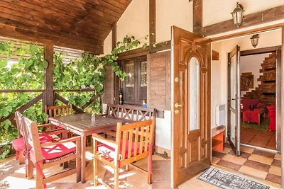 Komfortables Ferienhaus mit Garten, am See