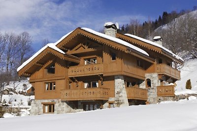 Gemütliches Chalet mit Sauna und Whirlpool