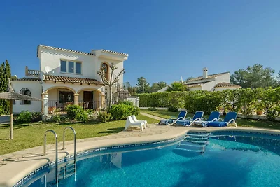 Villa mit privatem Pool in Jávea