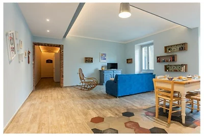 Wohnung in Torino mit Balkon und Parken
