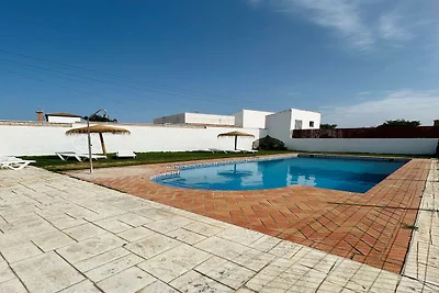 Affascinante casa rurale con piscina a Conil