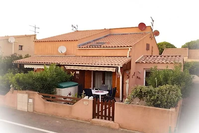 Ferienhaus in Gruissan mit Schwimmbecken