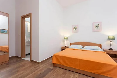 Summerheaven Apartments - Standard One Bedroo...