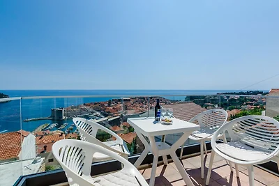 Apartments Isabora - Comfort Three-Bedroom Ap...