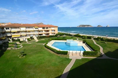 Wohnung am Strand mit Pool in Spanien