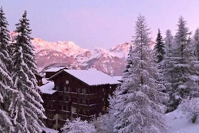 Ferienwohnung in der Nähe der Seilbahn in Les...