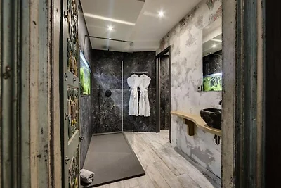 Apartment in Tignes mit Seeblick und Spa