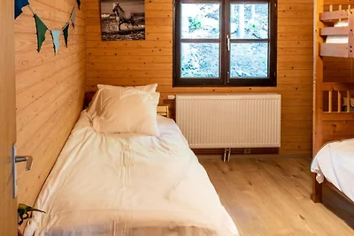Chalet im Wald mit Whirlpool und Sauna