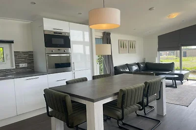6-Guest Stylish Chalet in De Rijp