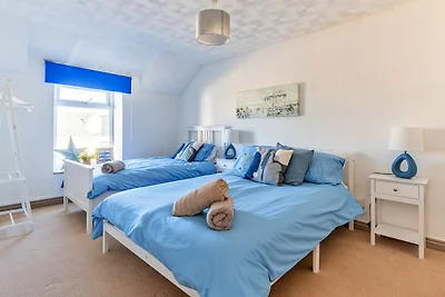Vakantiehuis met 3 slaapkamers in Mynytho, Ge...