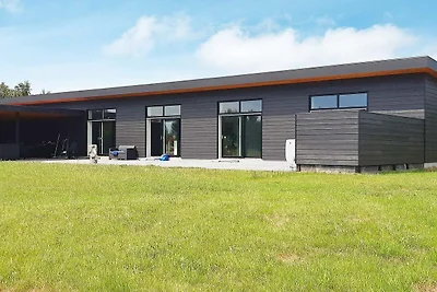 14 persoons vakantie huis in Væggerløse-By...