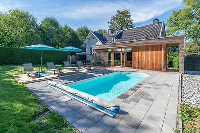 Villa White im Spa mit Pool