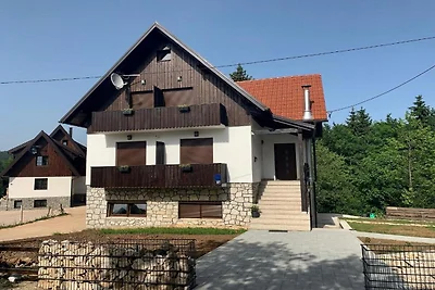 Guesthouse Family Bosnic - Suite Room with Ba...