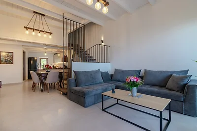 Villa con 3 camere da letto a Maroulas