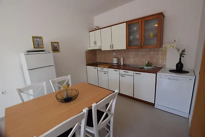 Nicht freistehendes Haus mit privater Terrass...