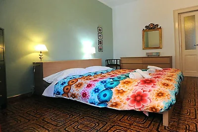 Wohnung in Torino mit Balkon und Parken