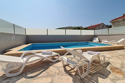 Villa Ivana - Three-Bedroom Villa with Privat...