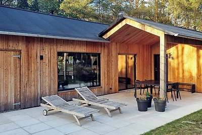 8 person holiday home in Ålbæk