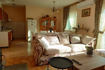 Apartment mit drei Schlafzimmern und...