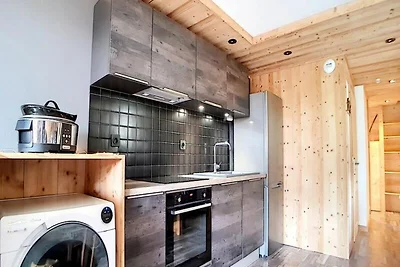 Renovierte Maisonette-Wohnung · Direkter Zuga...