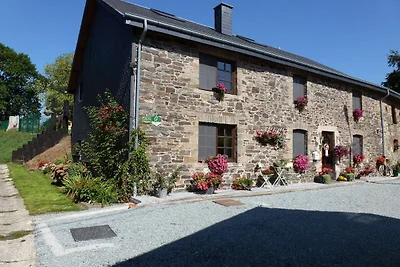Ferienhaus in Nimbermont mit Garten