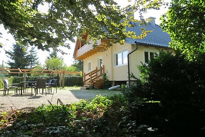 Hübsches Ferienhaus in Bodensdorf am Ossiache...