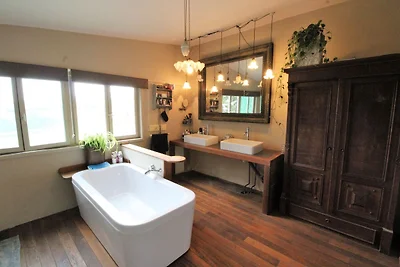 Antikes Ferienhaus mit privatem Pool