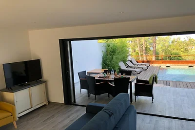 Casa a schiera con piscina privata