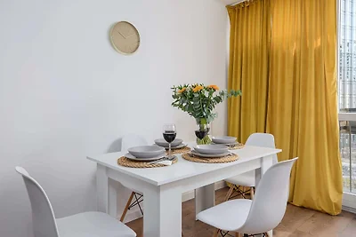 Warschauer Wohnung in der Pereca-Straße