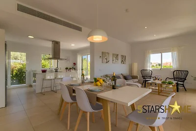 Moderne Villa, 210 m vom Sandstrand entfernt