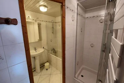 4 Zimmer, 8 Schlafplätze, Südostlage