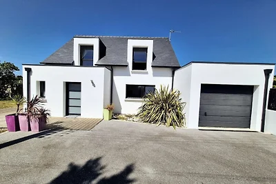 Moderne villa van 710 m² op 100 meter van het...