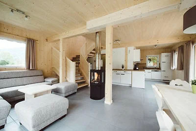 Schönes Chalet mit Whirlpool
