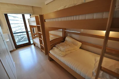 Apartment mit seitlichem Meerblick in...