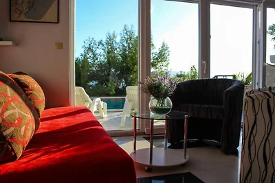 Two Bedroom Apartment with Sea View and Priva...