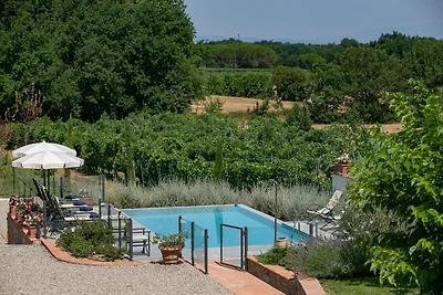 Plüsch-Ferienhaus in Cortona mit Jacuzzi