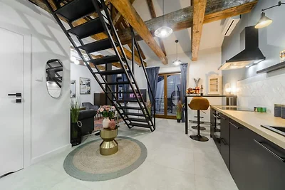 Casa bifamiliare vicino a Manufaktura