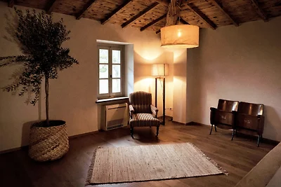 Exclusieve villa aan de groene heuvels van...