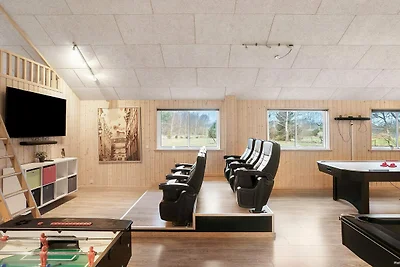 Luxusvilla mit Pool -- By Traum...