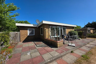 Bungalow für 6 Personen mit sehr großem Garte...