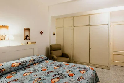 Coralie House - CM Comfortabele...